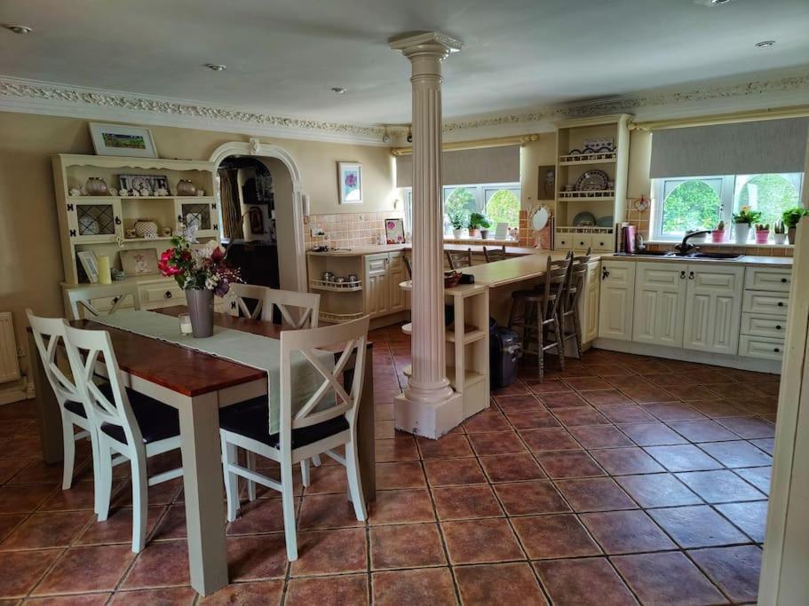 Entire Home At Ballysax House Newpark Εξωτερικό φωτογραφία